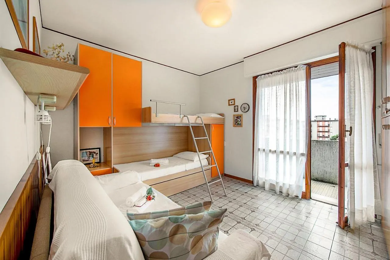 Edera With Balcony Few Steps From Sea - Happy Rentals San Bartolomeo Al Mare